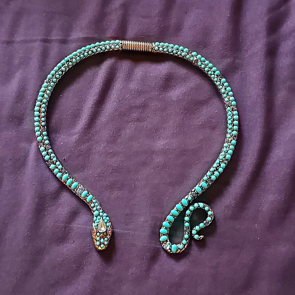 SNAKE 🐍 NECKLACE